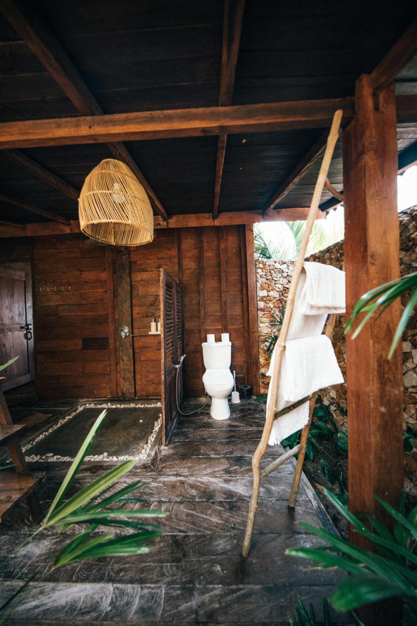 Villa Ellya Areguling, For 8-10 Pax Kuta  ภายนอก รูปภาพ
