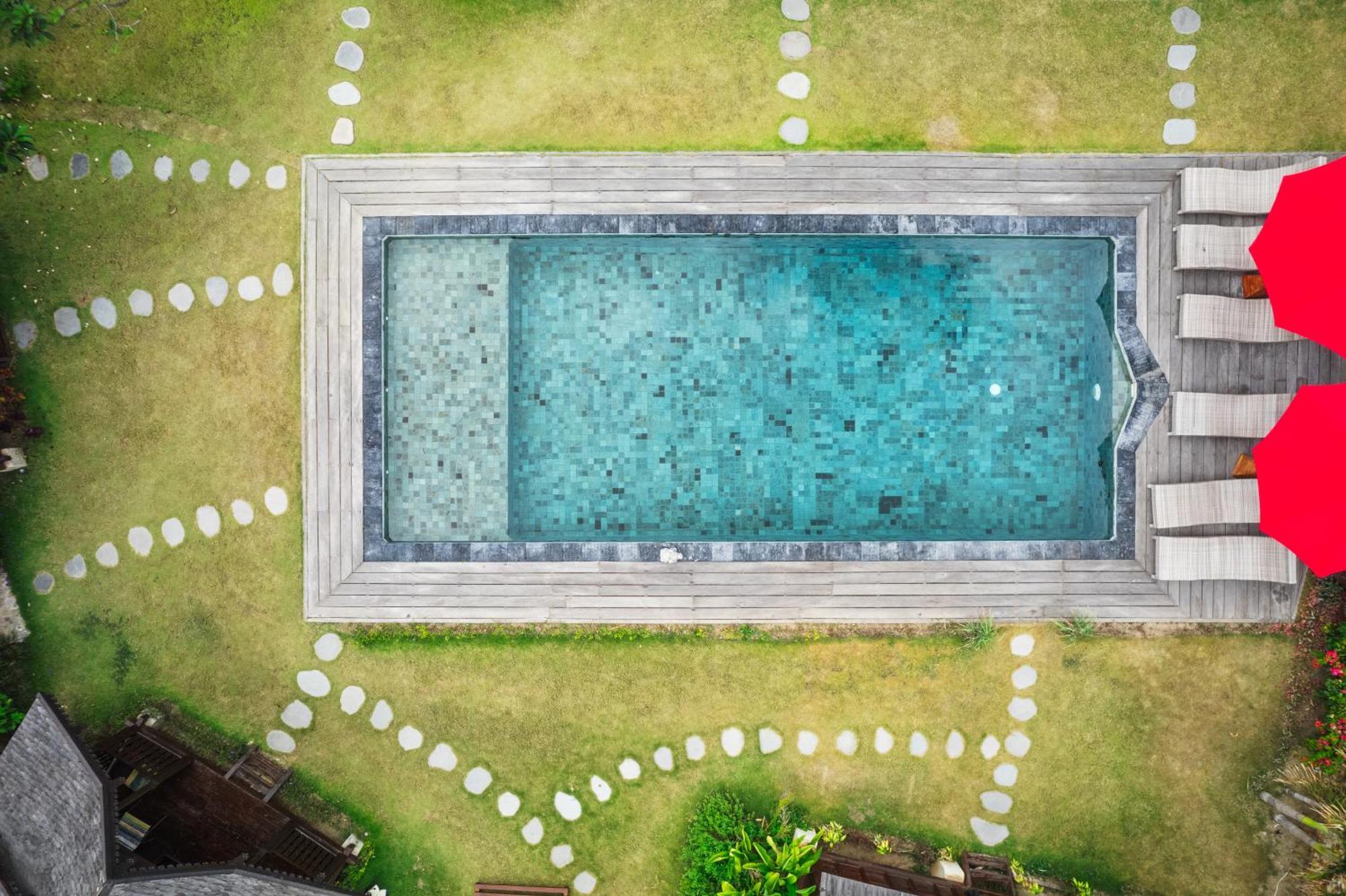 Villa Ellya Areguling, For 8-10 Pax Kuta  ภายนอก รูปภาพ
